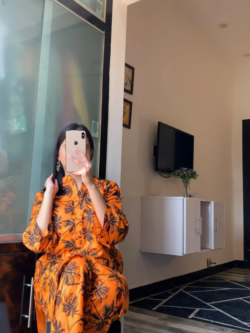 Palm Tree Design - Brands Kahani