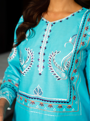 Elegant Turquoise Embroidered Lawn Suit Kahani47