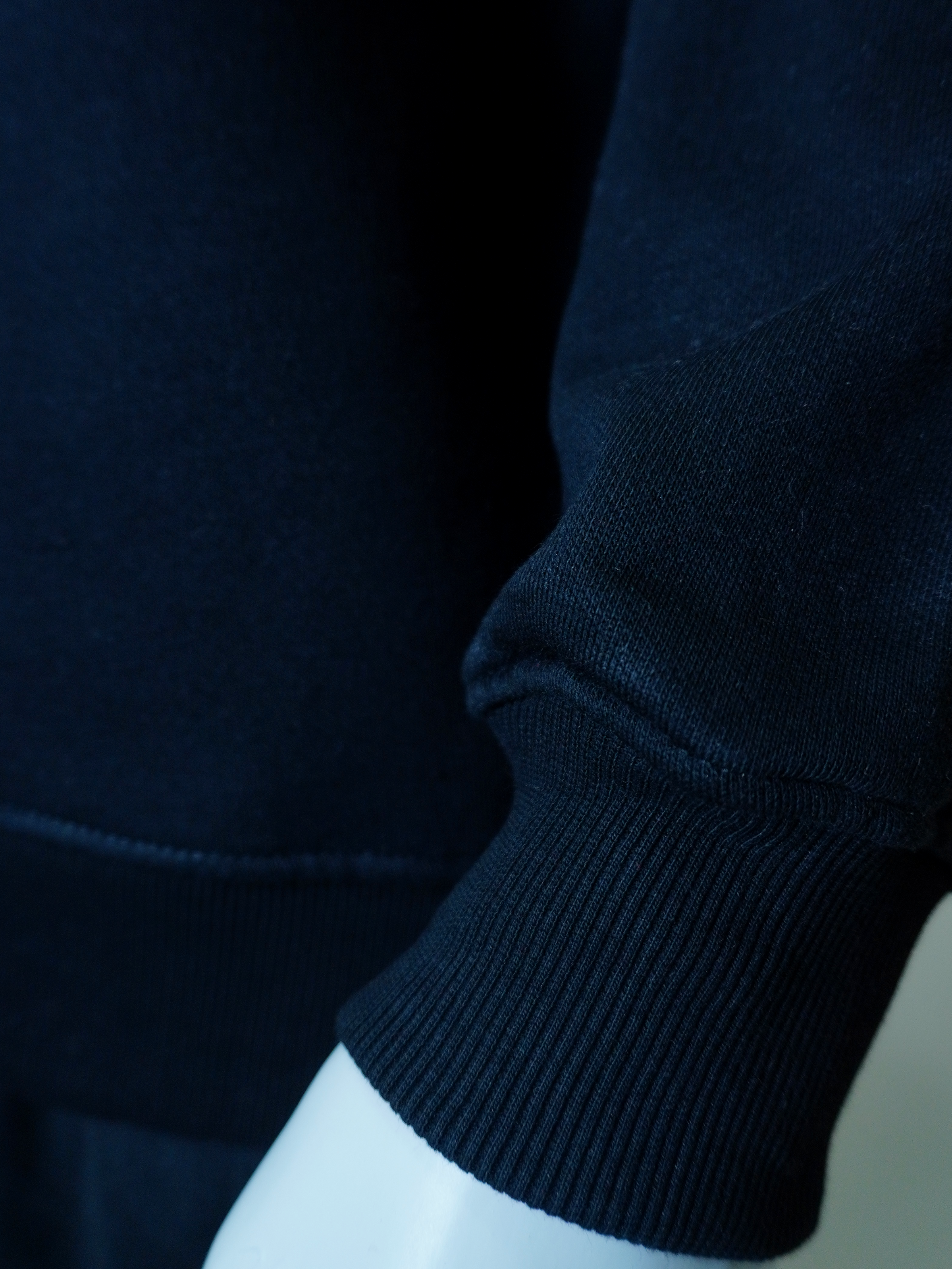 Men’s Premium Crewneck Sweatshirt with Minimal Embroidered Detail