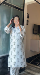 Rose Flower - Brands Kahani