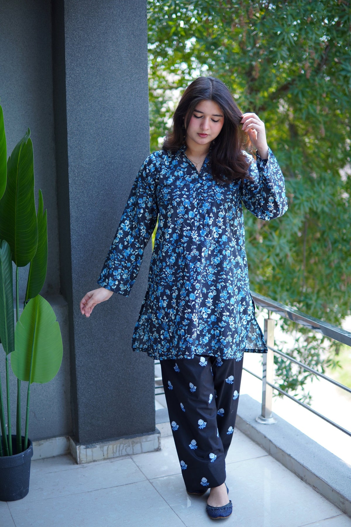 ZINICIII FARSHI SHALWAR - Brands Kahani