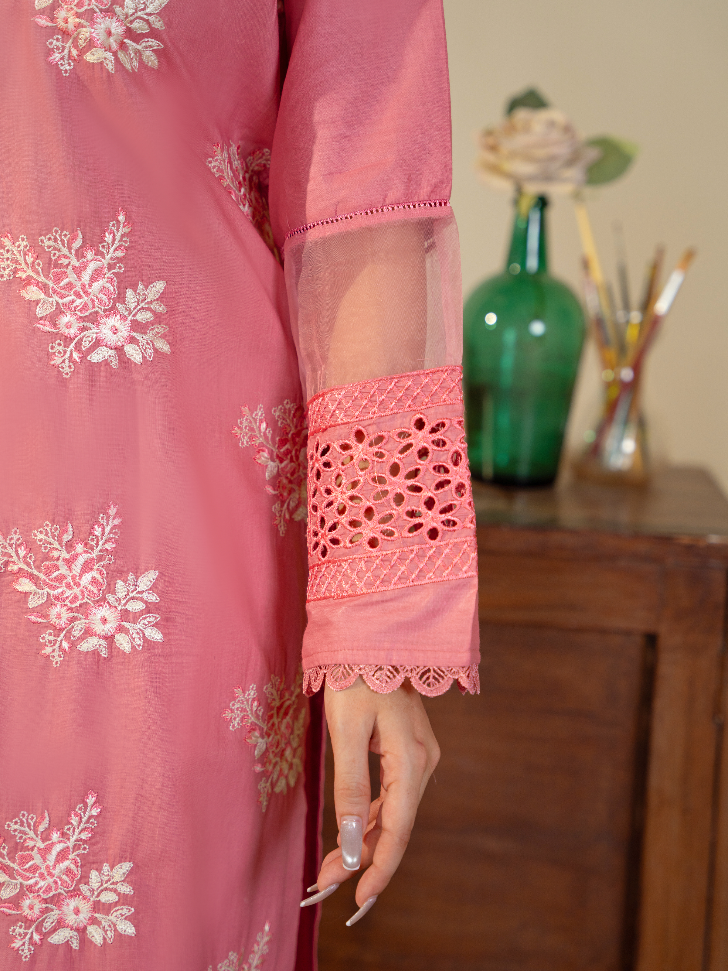 Pink Embroidered 3-Piece Suit – Kahani 47 Premium