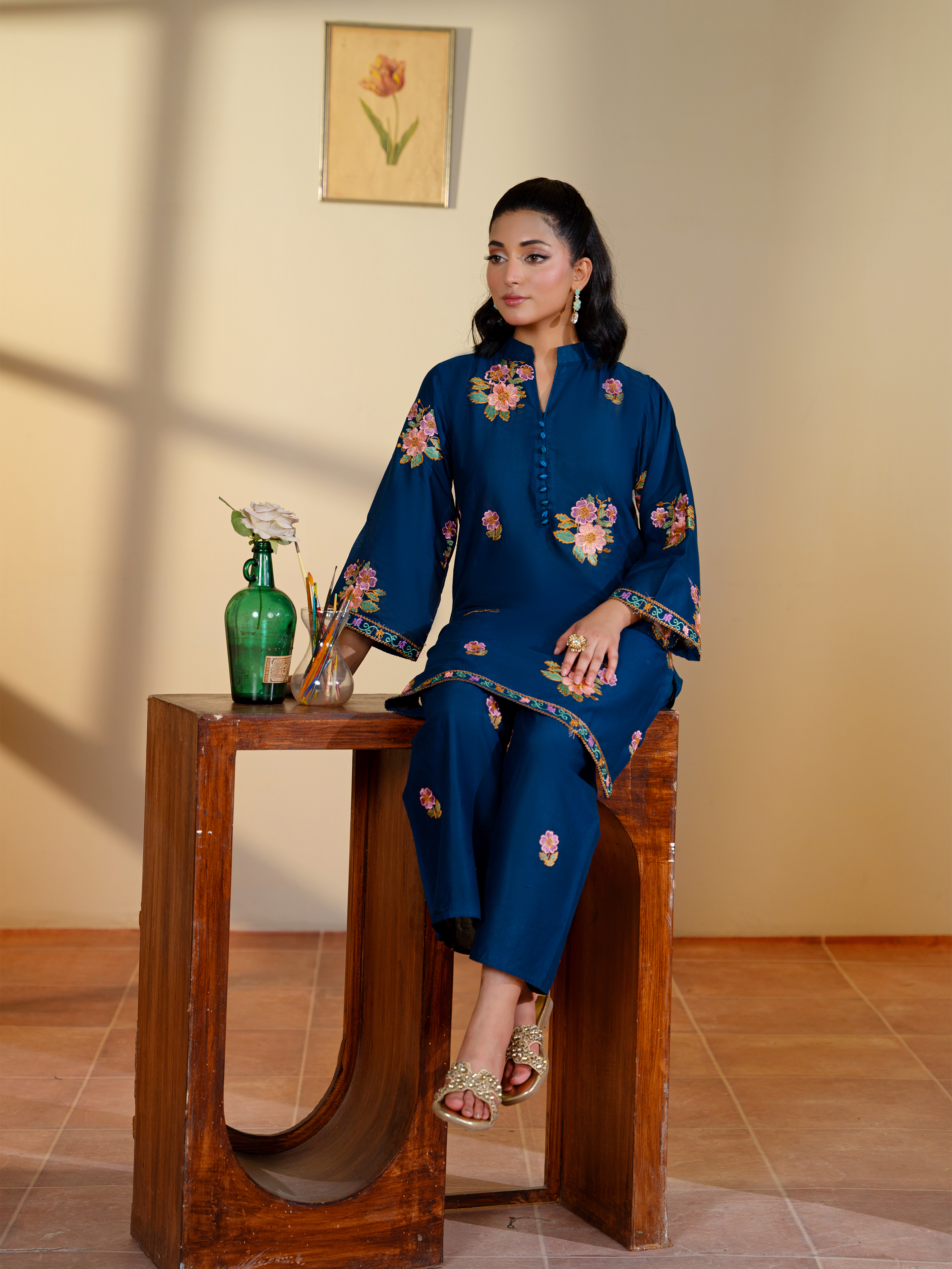 Navy Blue Floral Embroidered Lawn 3 Piece Suit with Light Pink Dupatta | Kahani 47