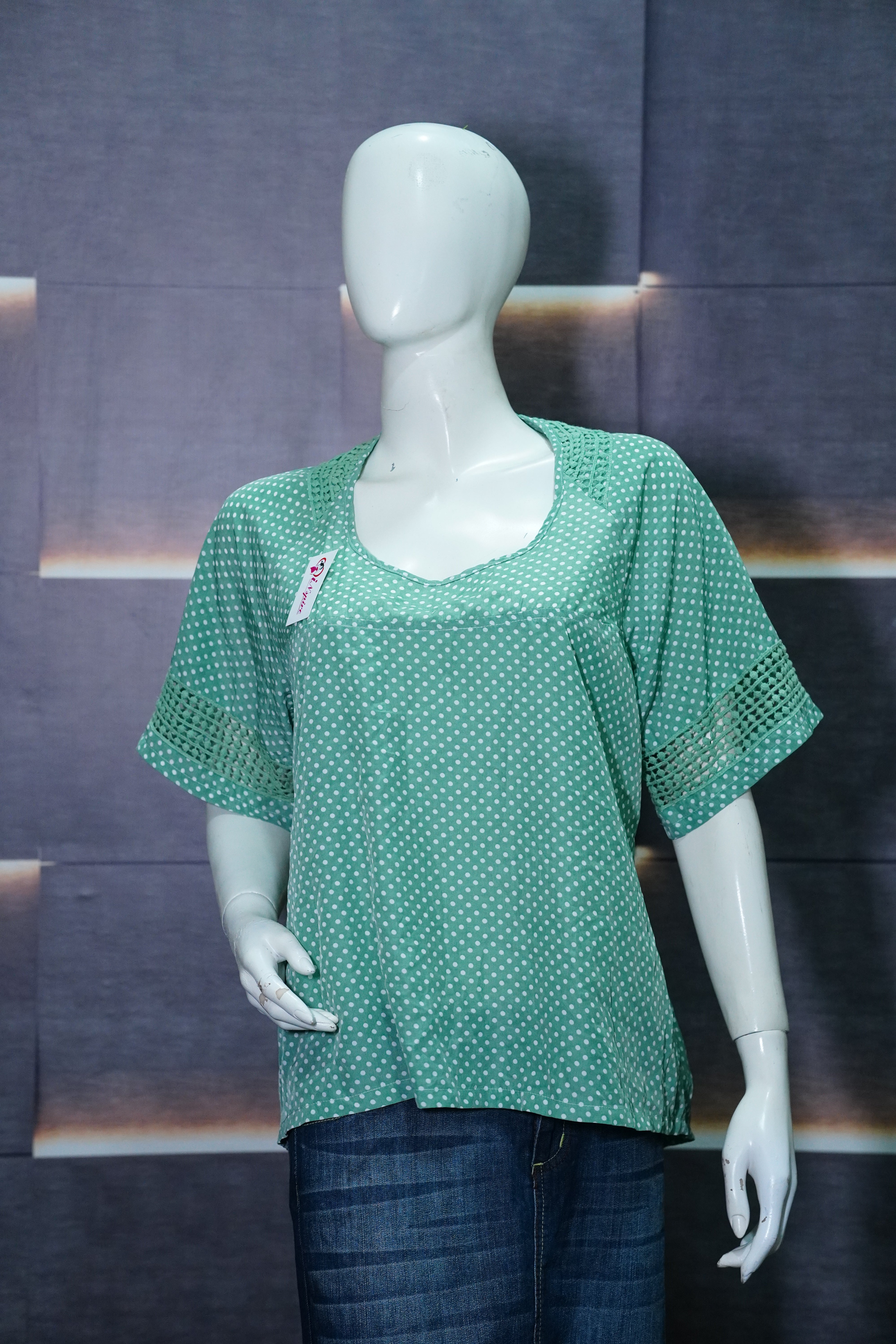 Green Polka Dot Women's Casual Top – Stylish Summer Wear