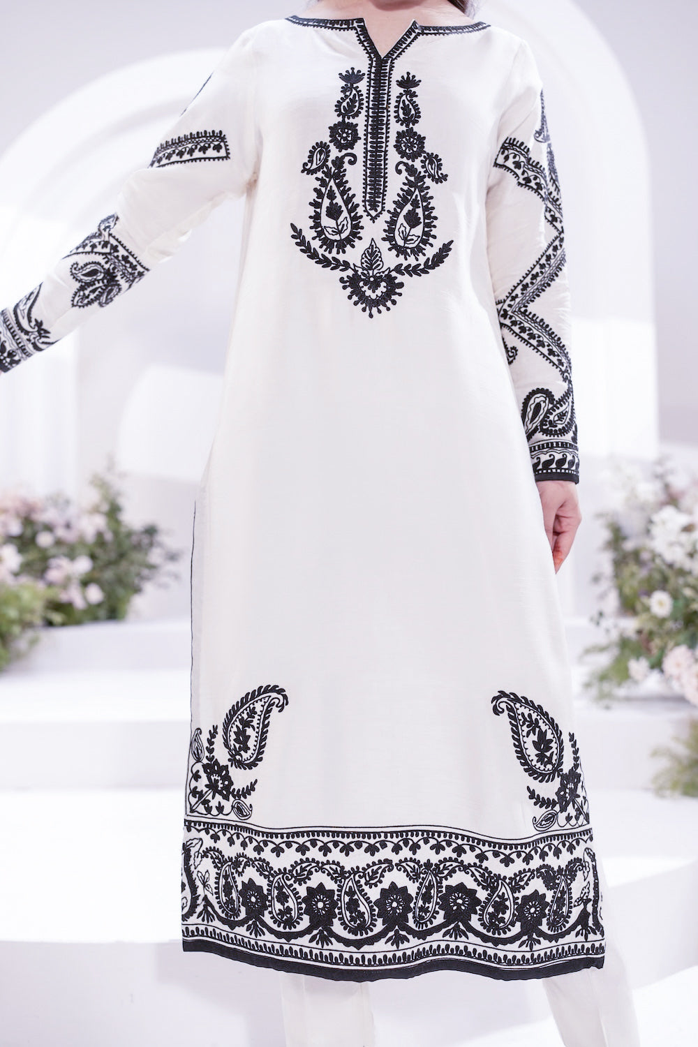 AYRA WHTE 3PCS - Brands Kahani