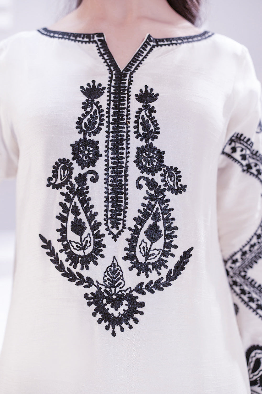 AYRA WHTE 3PCS - Brands Kahani