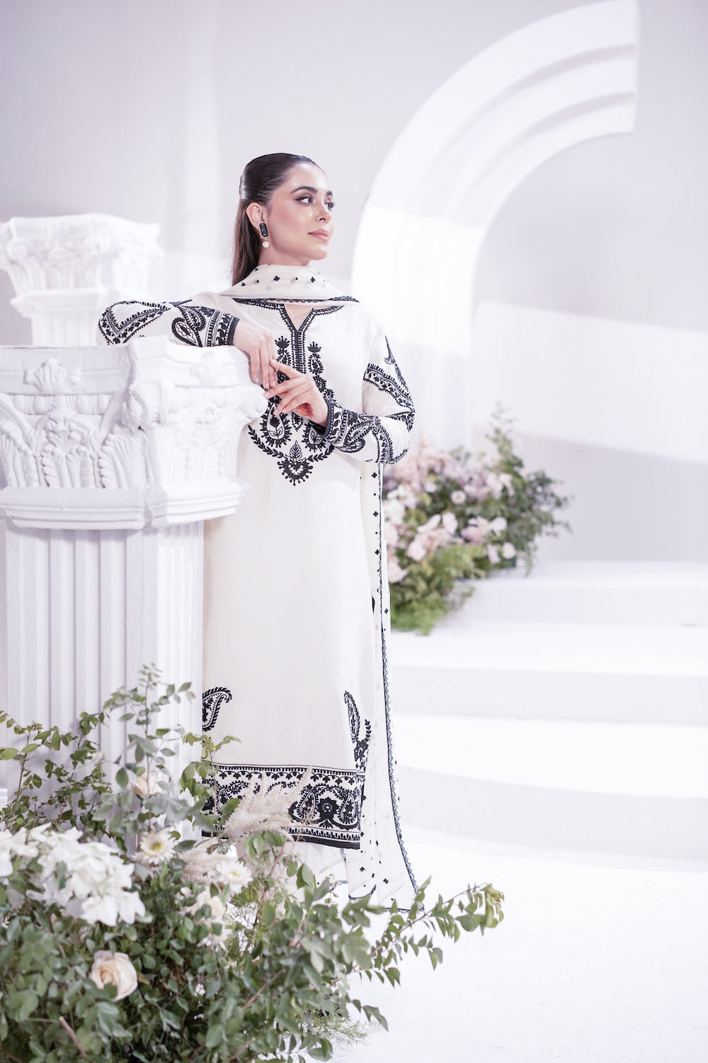 AYRA WHTE 3PCS - Brands Kahani