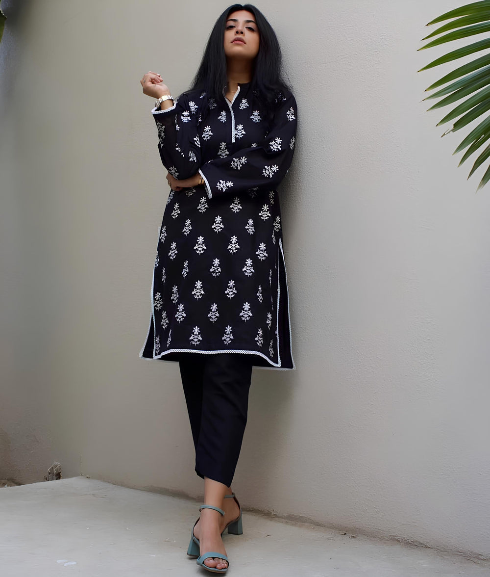 Classic Charm Black - Brands Kahani