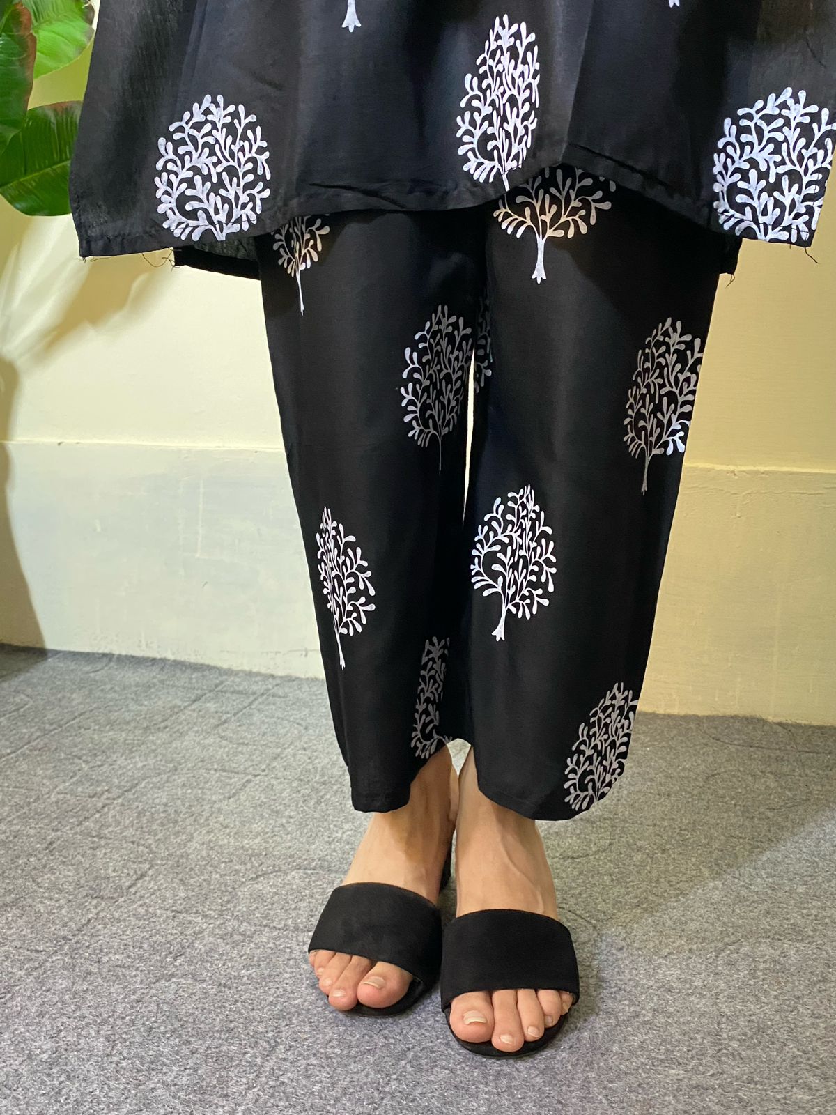 Tree Design (Stitched 2 Pcs) - Brands Kahani