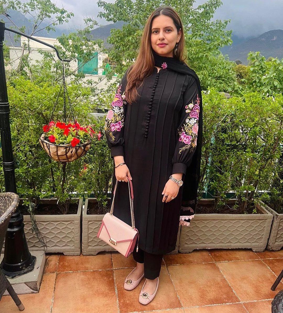 Hoor (Stitched 2 pies) - Brands Kahani