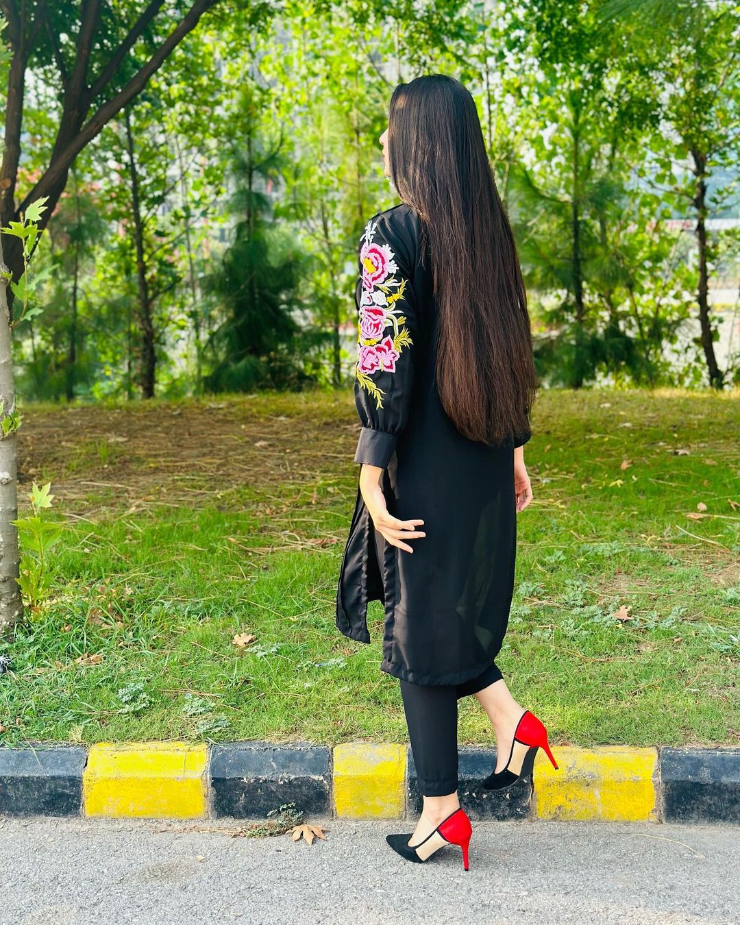 Hoor (Stitched 2 pies) - Brands Kahani