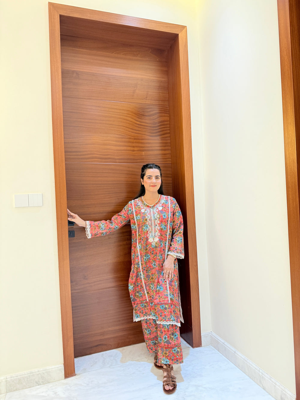 Amber Aura Dhank - Brands Kahani