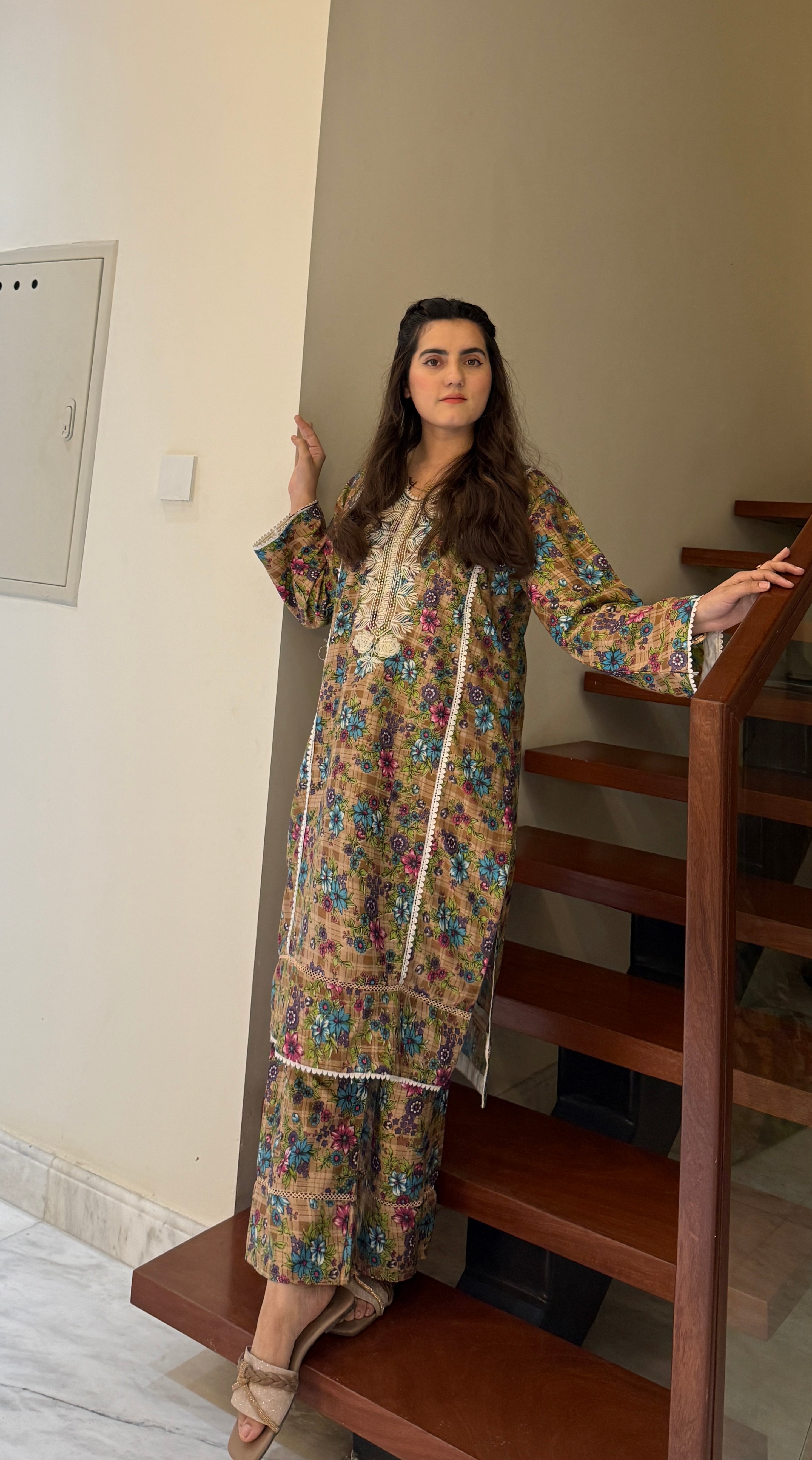 Amber Aura Dhank - Brands Kahani
