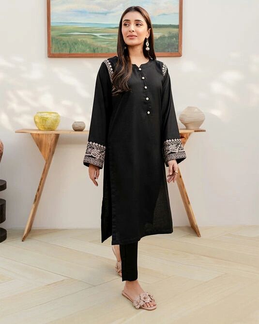 Siyah Style Embroidery Suit 2Pcs - Brands Kahani