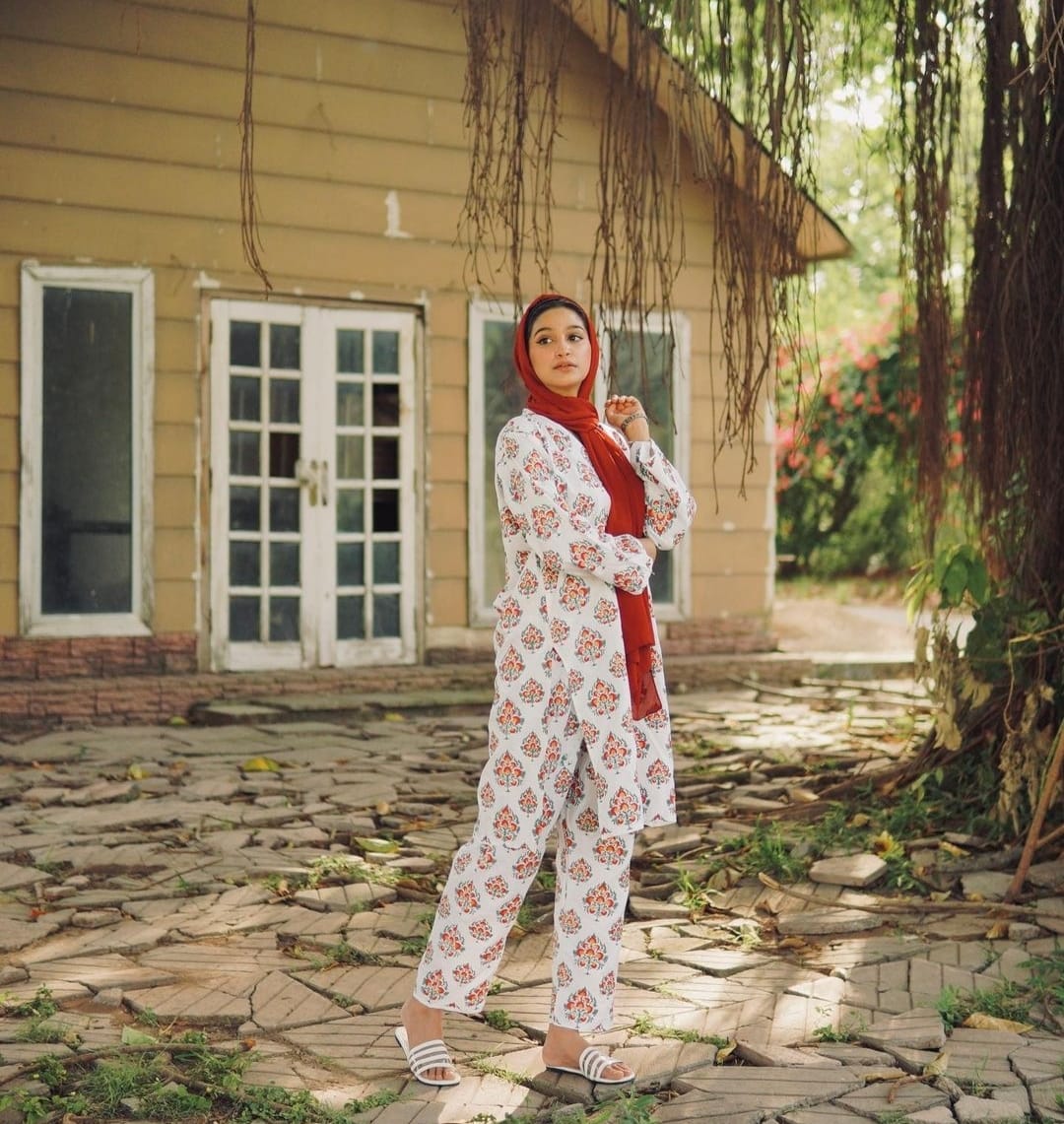 Spade (Stitched 2 Pcs) - Brands Kahani