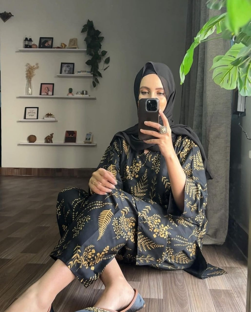 Floral Leaf Print - Brands Kahani