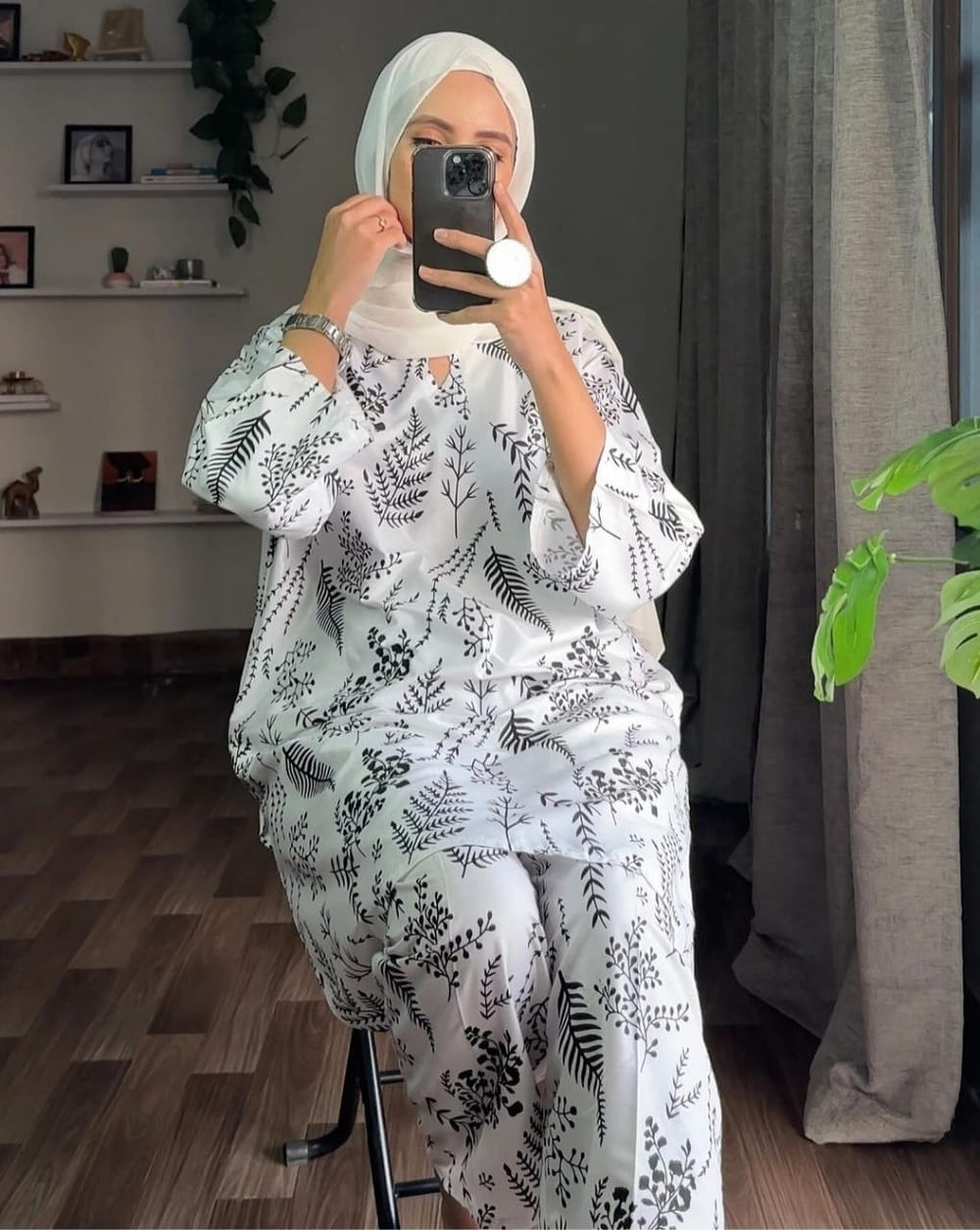 Floral Leaf Print - Brands Kahani