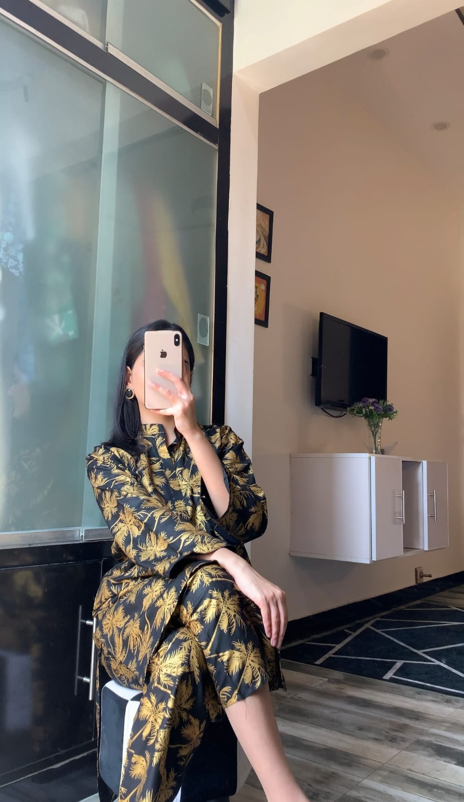 Palm Tree Design - Brands Kahani