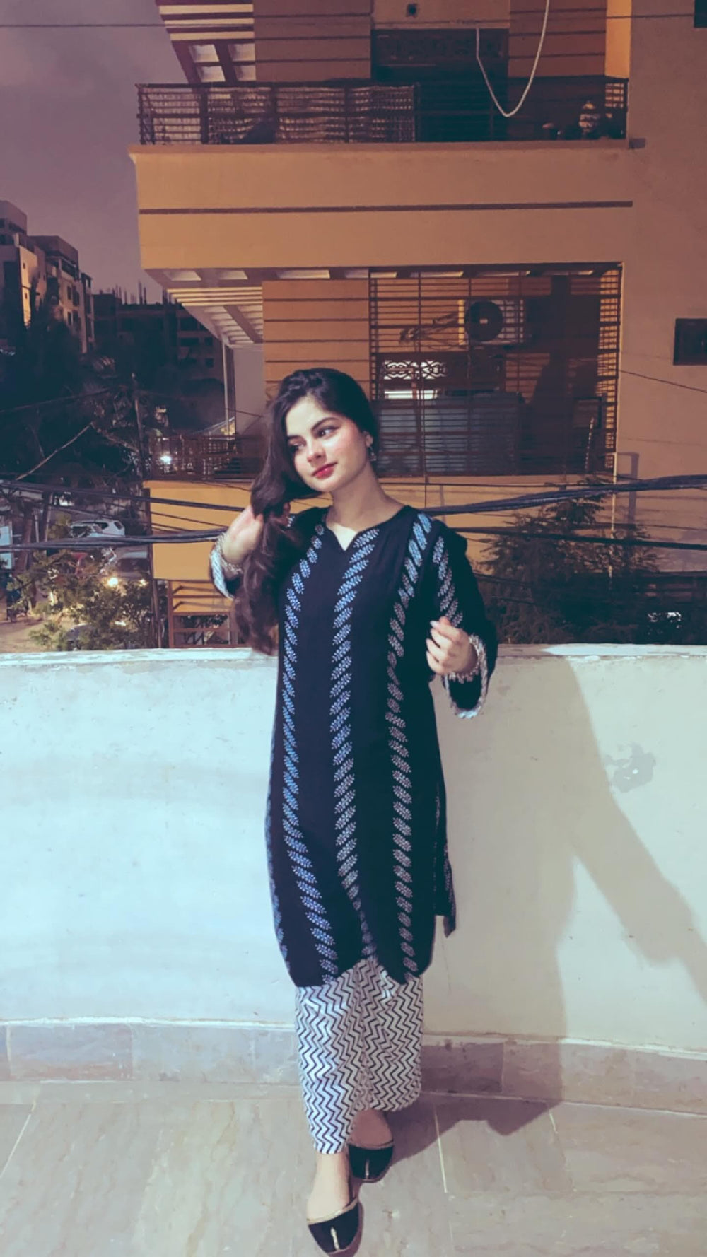 Contrass linning Ladies two piece - Brands Kahani