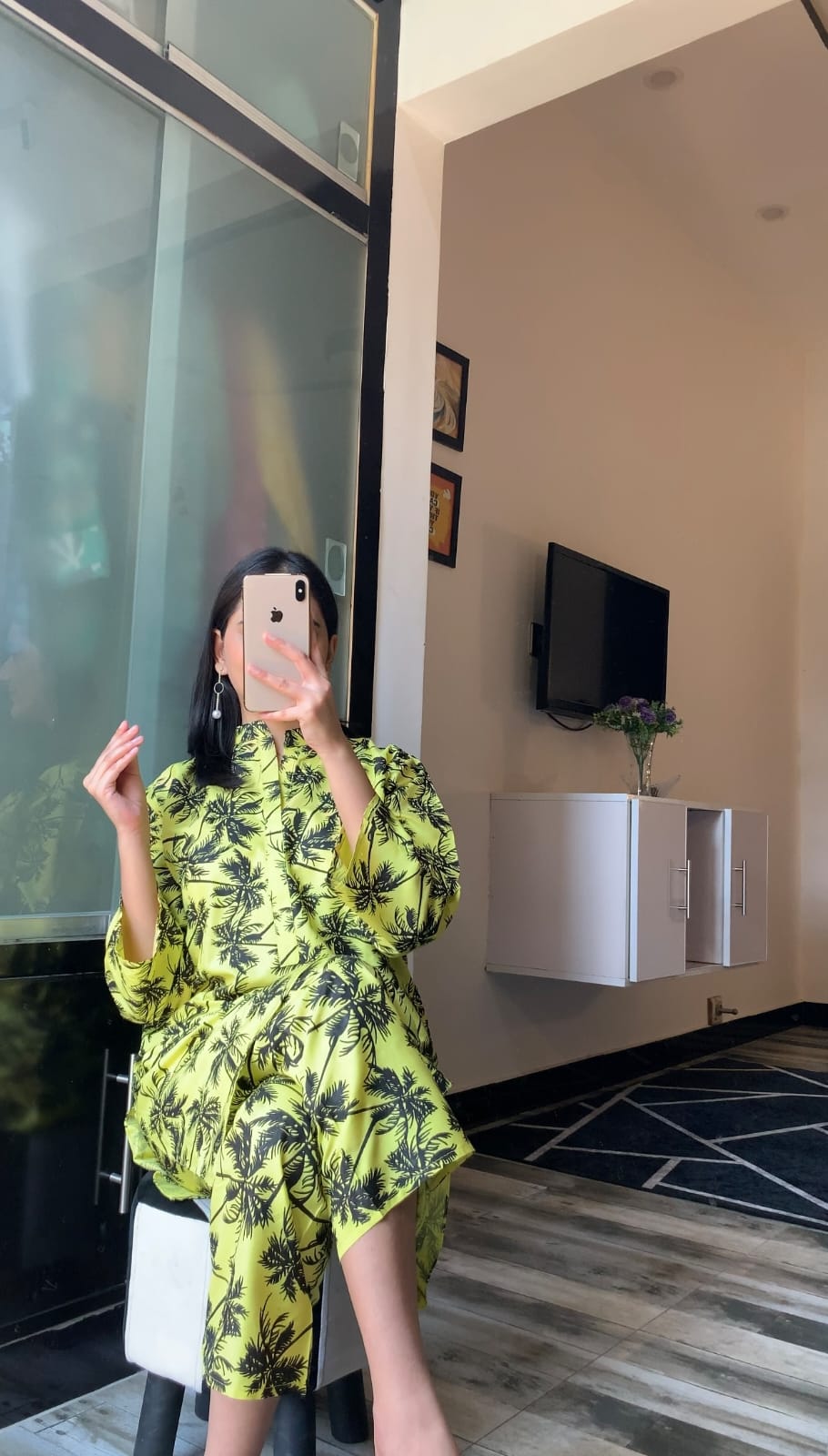 Palm Tree Design - Brands Kahani