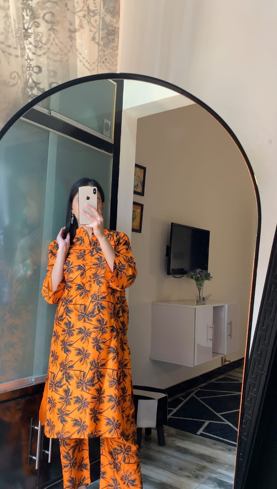 Palm Tree Design - Brands Kahani