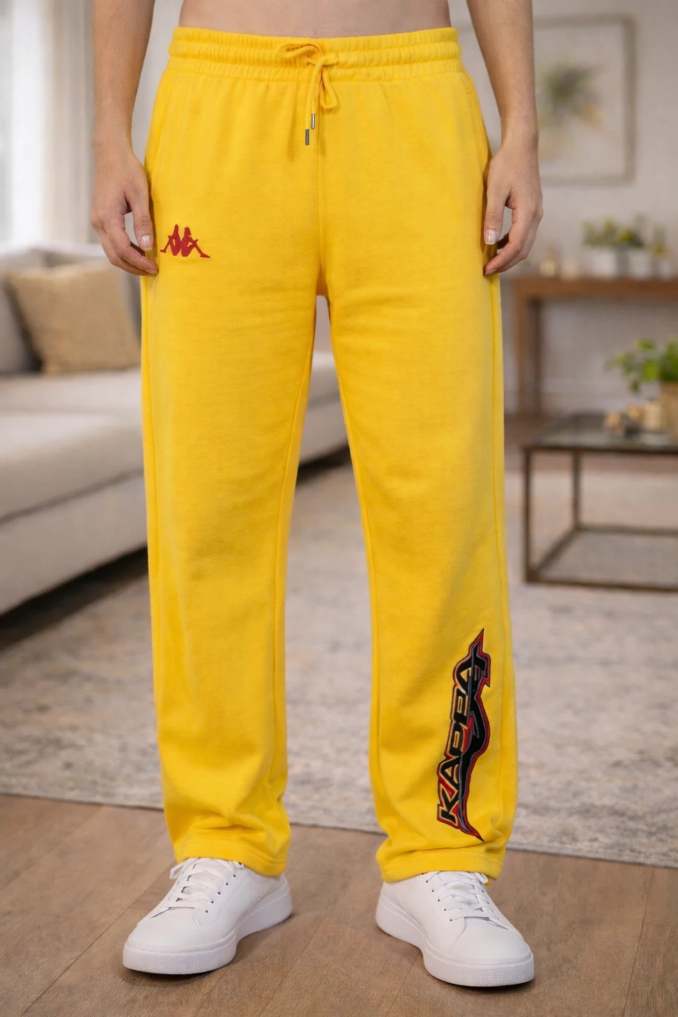 Yellow Fleece Trouser with Small Bottom Print – Cozy Winter Streetwear