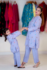 "Lavender Jacquard Embroidered 3-Piece Suit with Zari Dupatta" - Brands Kahani