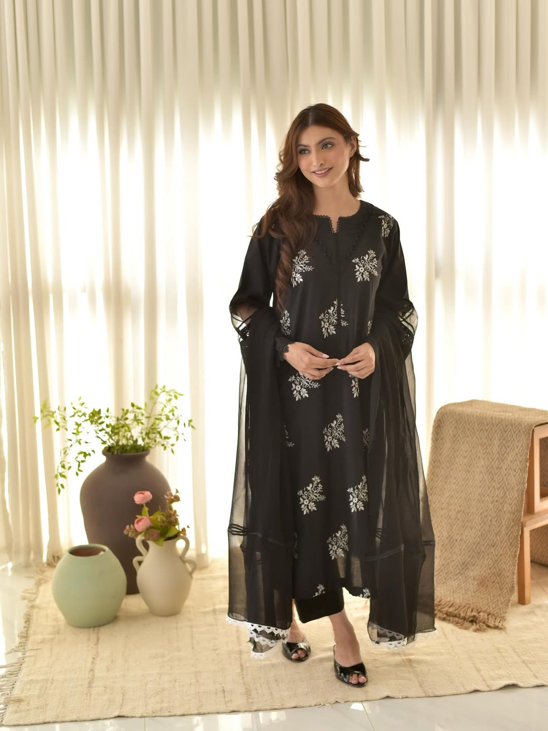 PINK & Black AURA 2PCS - Brands Kahani